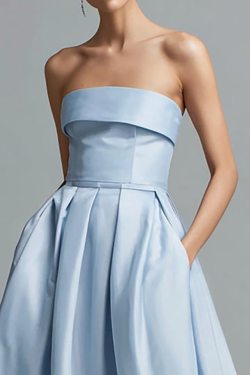 Robe formelle bustier bleu ciel une ligne en satin